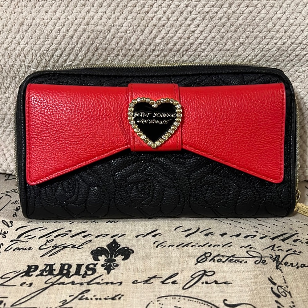 Betsey Johnson Large wallet